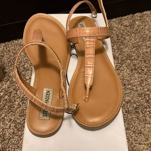 Steve Madden flat sandals
